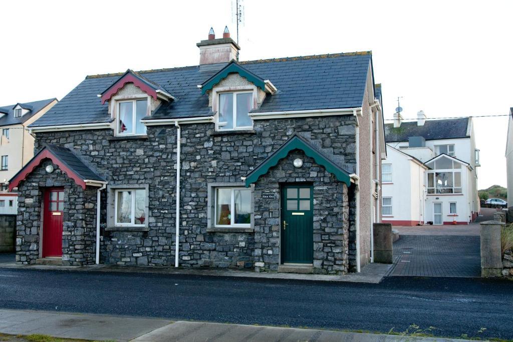 Ceol na Mara Holiday Homes - Cois Tra&Cor na dTonn Enniscrone Quarto foto